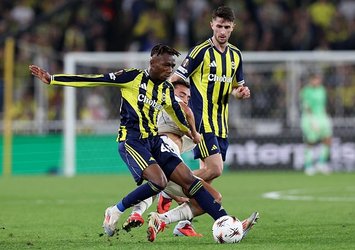 F.Bahçe-Nice maçında penaltı ofsayta takıldı!
