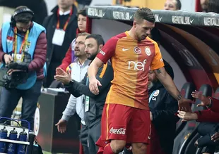 Podolski'den Riekerink'e sitem