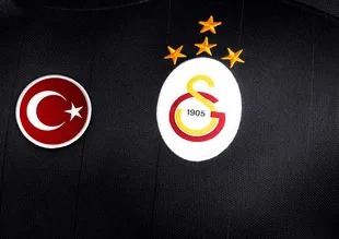 Aslan bombaları patlatmak üzere!