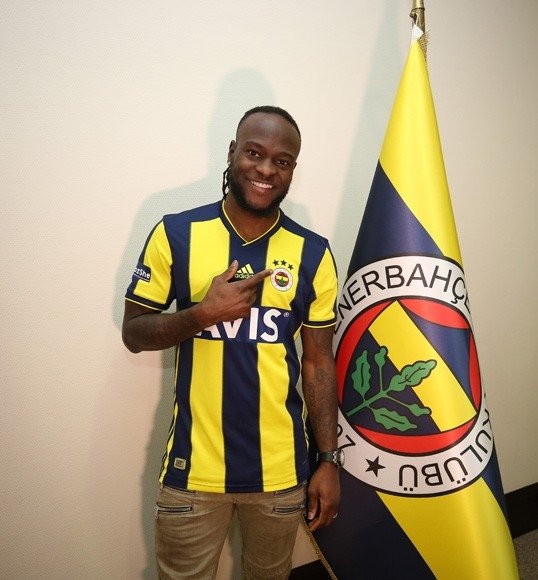 Fenerbahçe Victor Moses’ı açıkladı