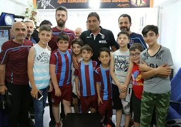 Ünal Karaman'dan futbol okuluna ziyaret