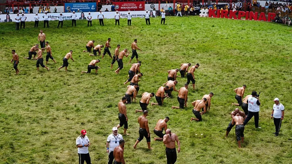 665. Tarihi Kırkpınar Yağlı Güreşleri'nde çeyrek finale yükselen başpehlivanlar belli oldu