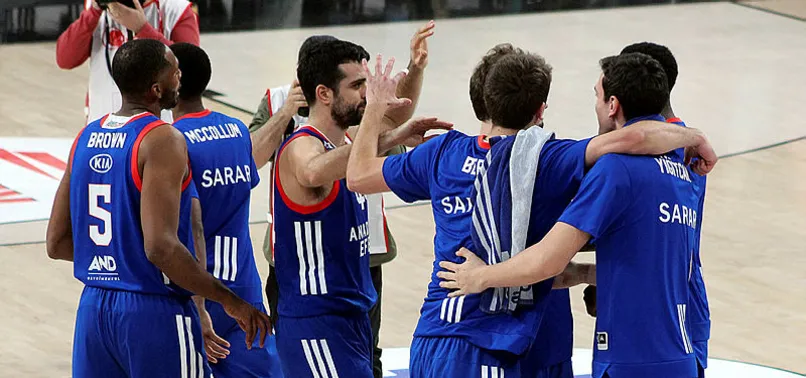 Anadolu Efes'ten kadınlara jest