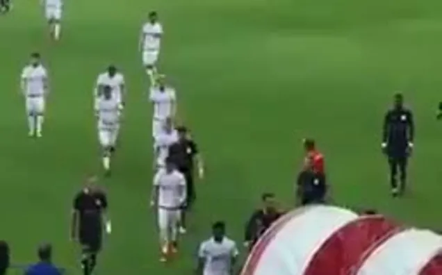 Samuel Eto'o'dan taraftara şok hareket!