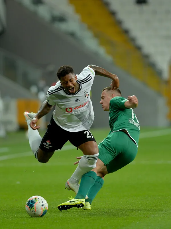 Beşiktaş karşısında Konyaspor'a kırmızı kart şoku! İşte o pozisyon - 2