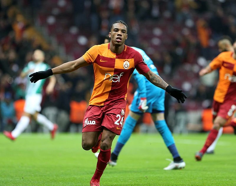 Rodrıgues’in menajeri, takım ismi verdi!