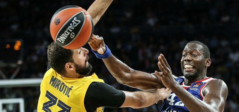 anadolu efes in konugu barcelona thy euroleague aspor