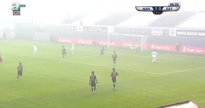 Manisa FK - İstikbal Mobilya Kayserispor maçında inanılmaz pozisyon!