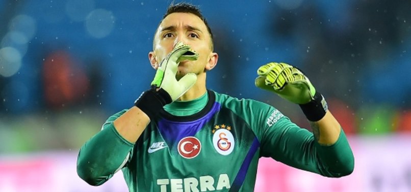 Olay yorum! Galatasaraylı oyuncular Muslera'ya yaslandılar