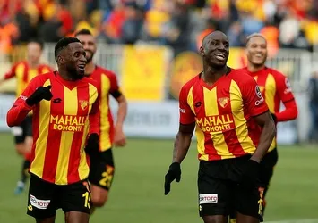 Göztepe ilk peşinde
