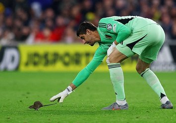 Courtouis fareye karşı düelloyu kaybetti