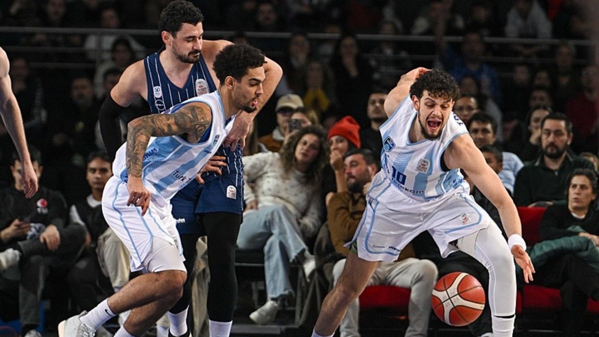 Türk Telekom evinde Anadolu Efes'i devirdi