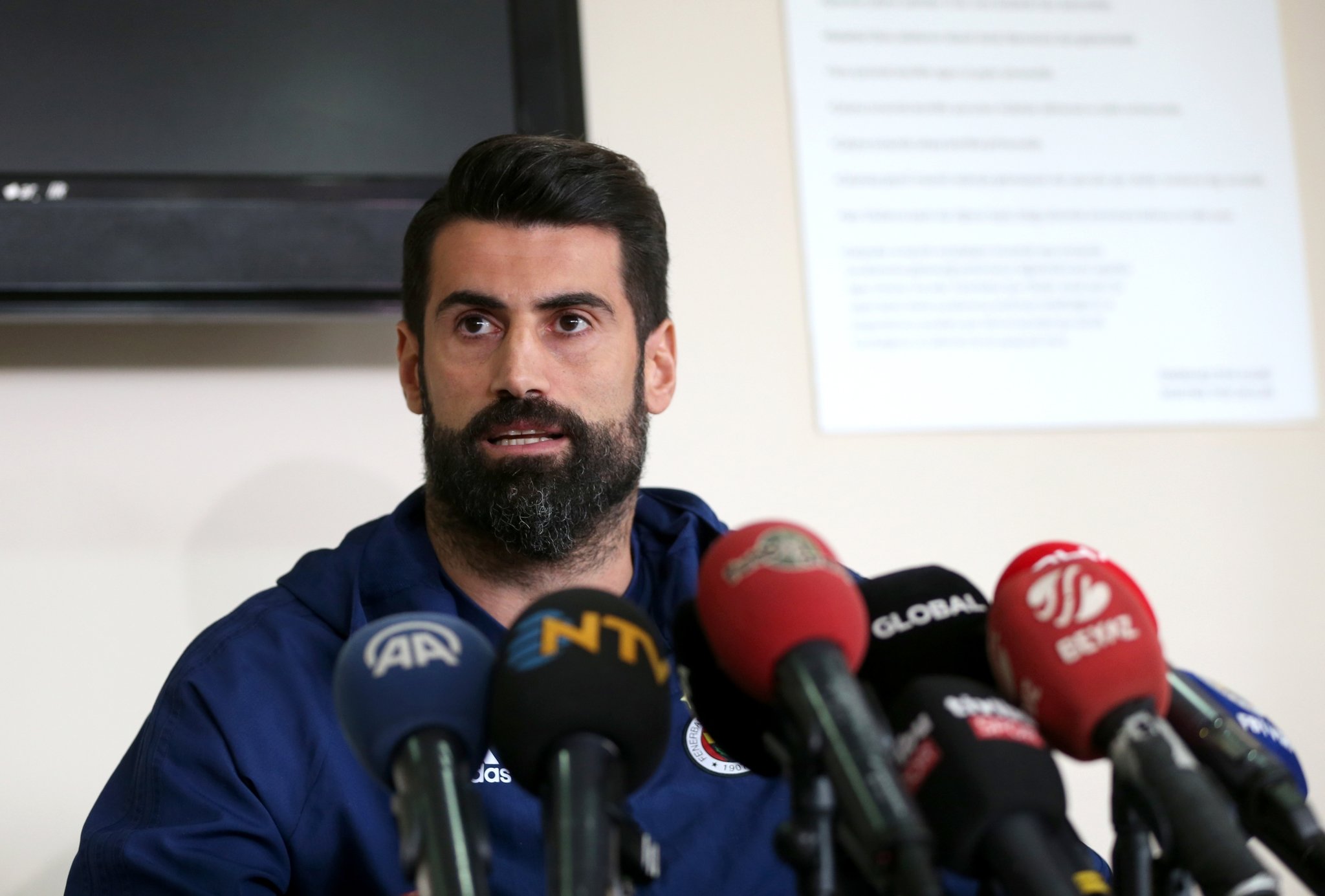 Fenerbahçe’de Volkan Demirel affedildi