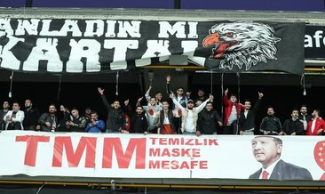 Kapılar açıldı taraftar stada girdi! İşte o görüntüler