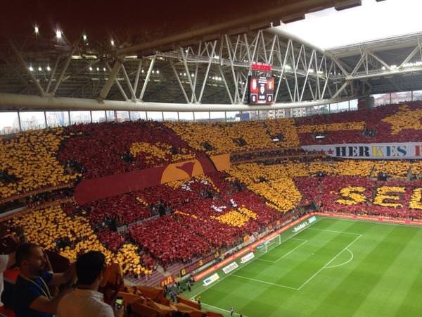 Arena’da müthiş koreografi