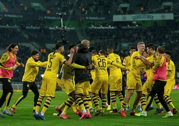 Dortmund zirve takibini sürdürdü!