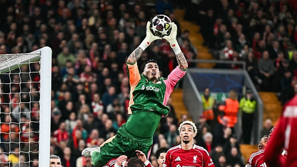 Uğurcan Çakır'dan paylaşım: Şimdi tek hedef şampiyonluk! Seneye görüşmek üzere!