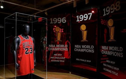 Michael Jordan’ın forması rekor fiyata satıldı