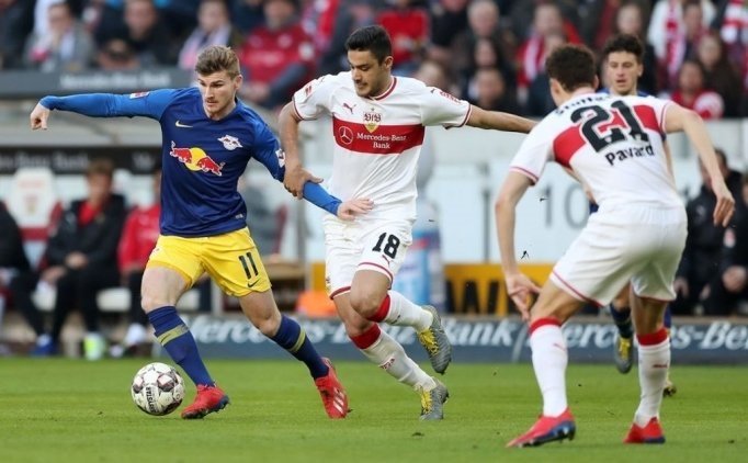 Ozan Kabak zor günler geçiriyor