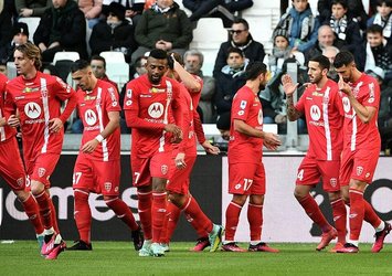 Juventus'a sahasında Monza darbesi!