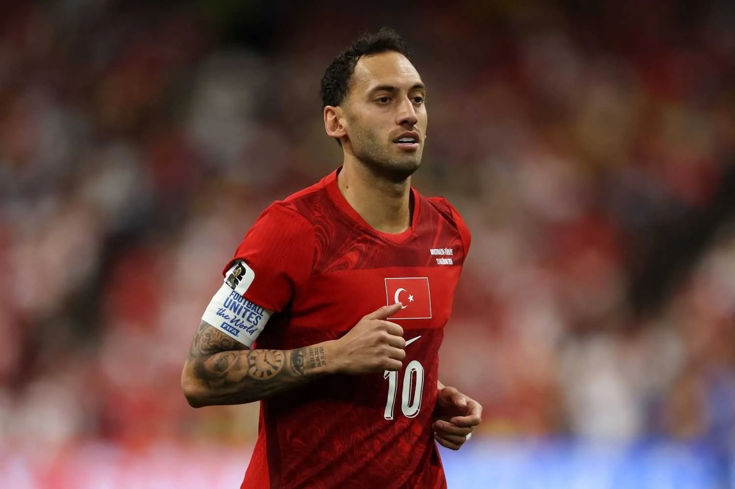 Fenerbahçe, Hakan Çalhanoğlu İçin Kolları Sıvadı