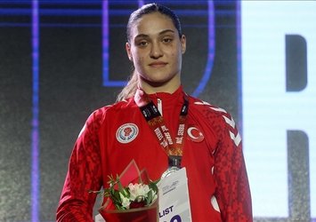 Milli boksör Büşra Işıldar, dünya ikincisi oldu