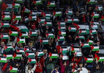 Rayo Vallecano tribünlerinden Filistin'e destek!