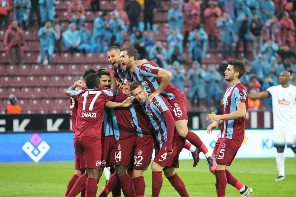 Trabzonspor-Çaykur Rizespor maçından kareler