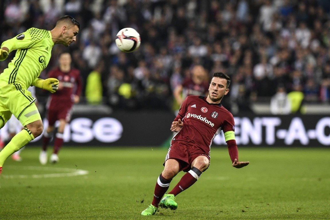 Oğuzhan Özyakup’u izlemeye geliyorlar