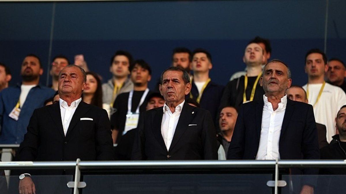 Fatih Terim, Kasımpaşa-Galatasaray maçını tribünden takip etti