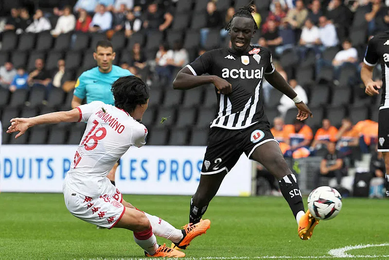 TRANSFER HABERİ: İş ciddiye bindi! Trabzonspor ve Batista Mendy... - 1