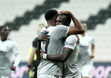 Çift kişilik dev kadro! Larin ve Aboubakar...
