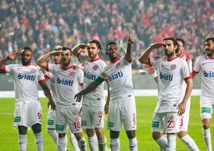 Fenerbahçe'ye Antalyaspor darbesi!