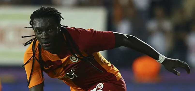 Maç topu tribünlere