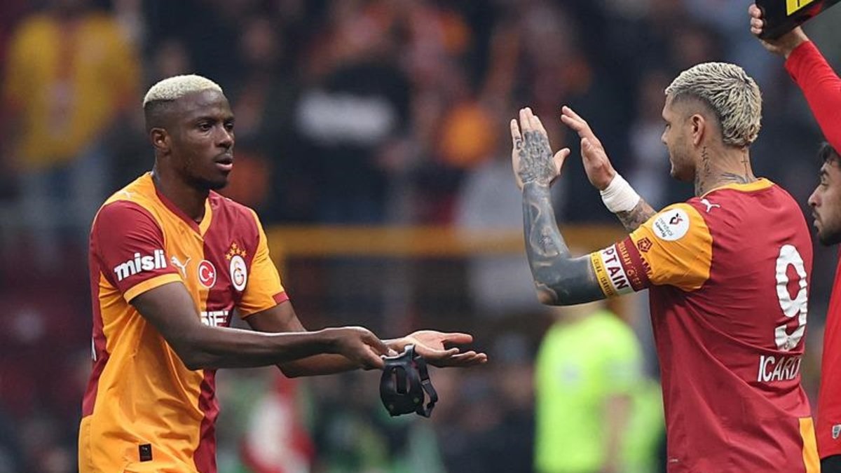 Okan Buruk Başakşehir maçı öncesi kararını verdi! Osimhen mi Icardi mi? Okan Buruk Başakşehir maçı öncesi kararını verdi! Osimhen mi Icardi mi?