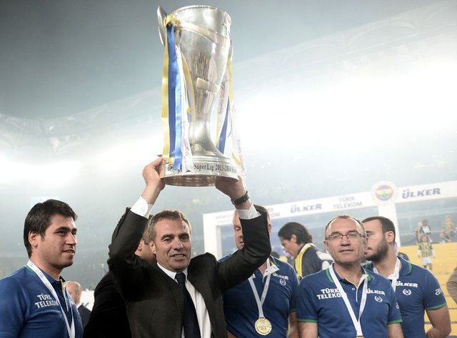 Hem lige hem de şampiyonluğa yabancılar