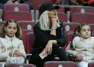 Jelena Karleusa'dan olay paylaşım