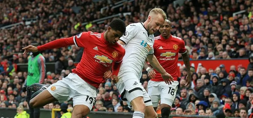 Manchester United zorlanmadı