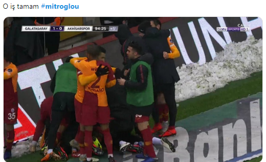 Mitroglou Galatasaray’ı ipten aldı sosyal medya yıkıldı! İşte yorumlar...