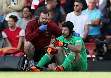 Arsenal'de Petr Cech şoku