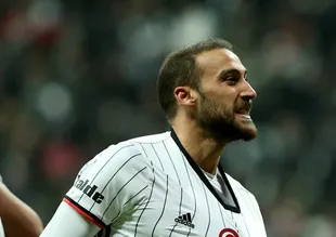Cenk Tosun Avrupa’yı sallıyor!