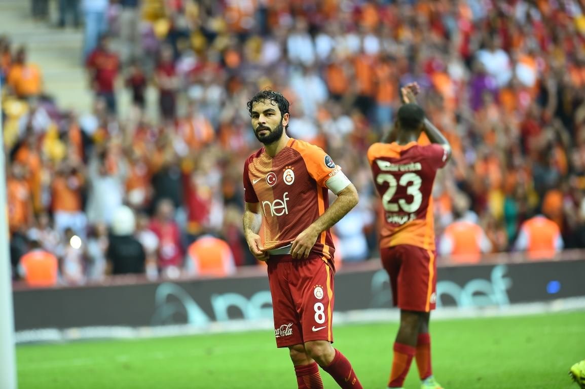 Xavi olacaktı yalan oldu!