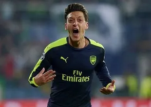 Arsenal'dan muhteşem geri dönüş