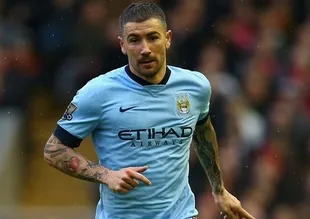 İşte Aleksandar Kolarov'u ikna eden isim!