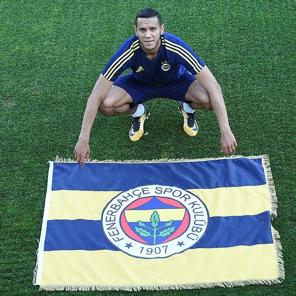 Fenerbahçe’den gitmek için ağlamış!