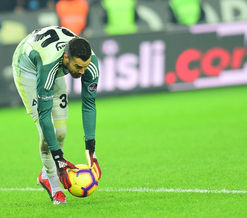 Harun Tekin’den Berke Özer itirafı!