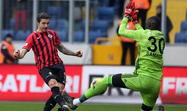 Stancu gollerine devam ediyor
