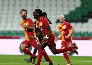 Selçuk İnan derbide forma bekliyor