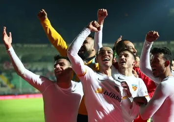 Kayserispor son dakikada güldü