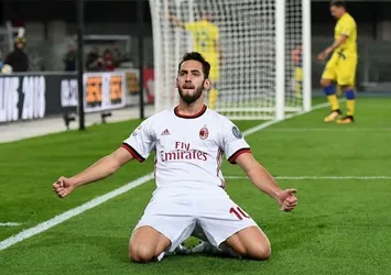 Hakan'lı Milan farklı kazandı